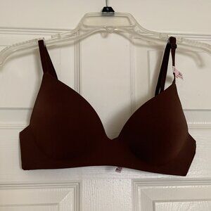 NWT. VS Lightly-Lined Wireless Bra. Size 36B